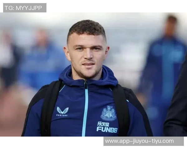 回顾历史足坛传奇人物的崛起与成就 排名变迁背后的深刻意义